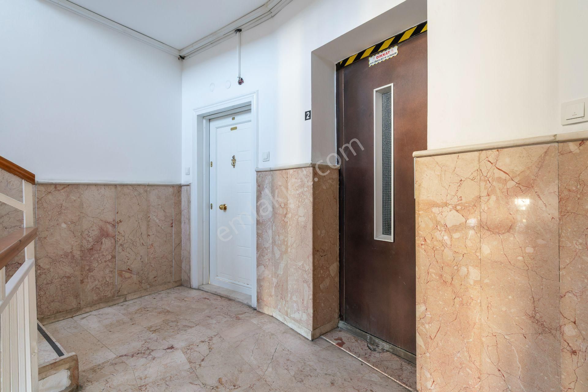 Antalya Lara Üst Düzey Konforlu Yaşam - Görsel 4