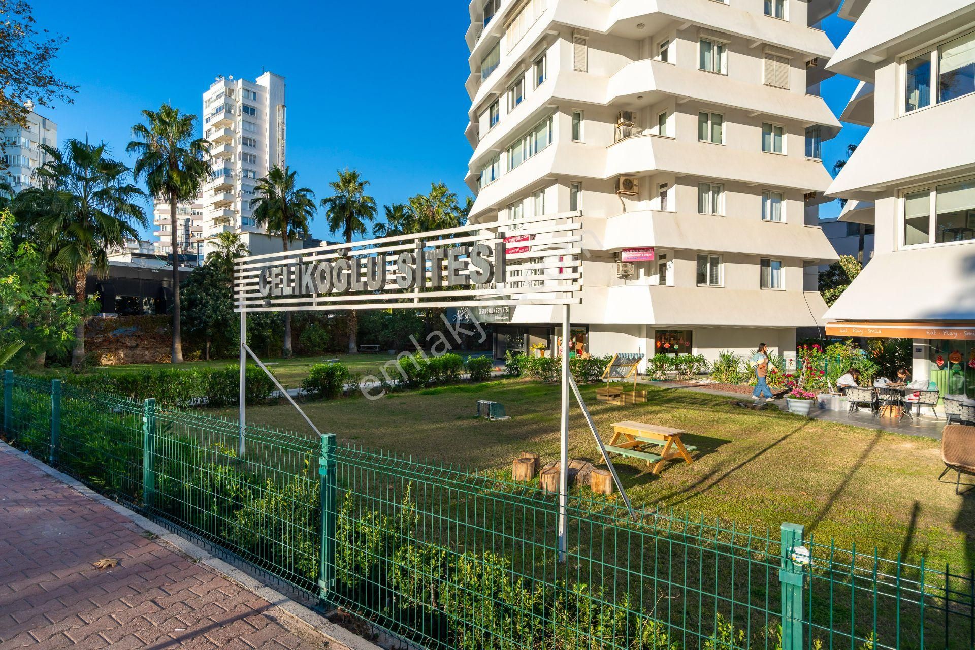 Antalya Lara Üst Düzey Konforlu Yaşam - Görsel 2