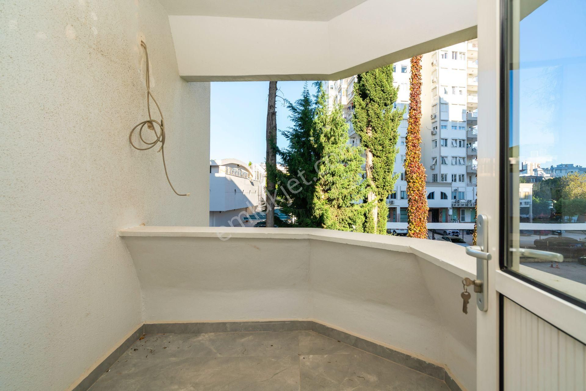 Antalya Lara Üst Düzey Konforlu Yaşam - Görsel 21