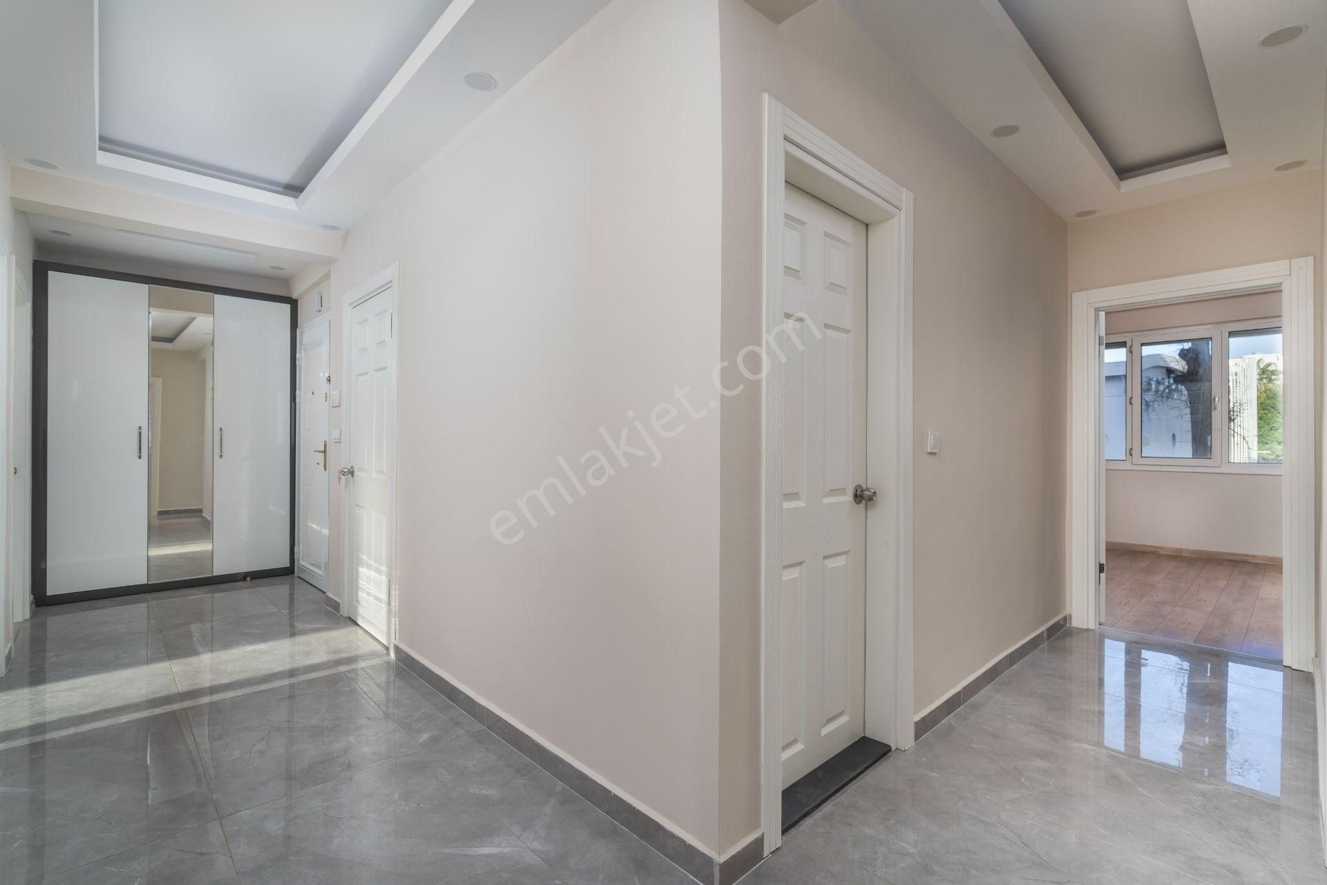 Antalya Lara Üst Düzey Konforlu Yaşam - Görsel 16