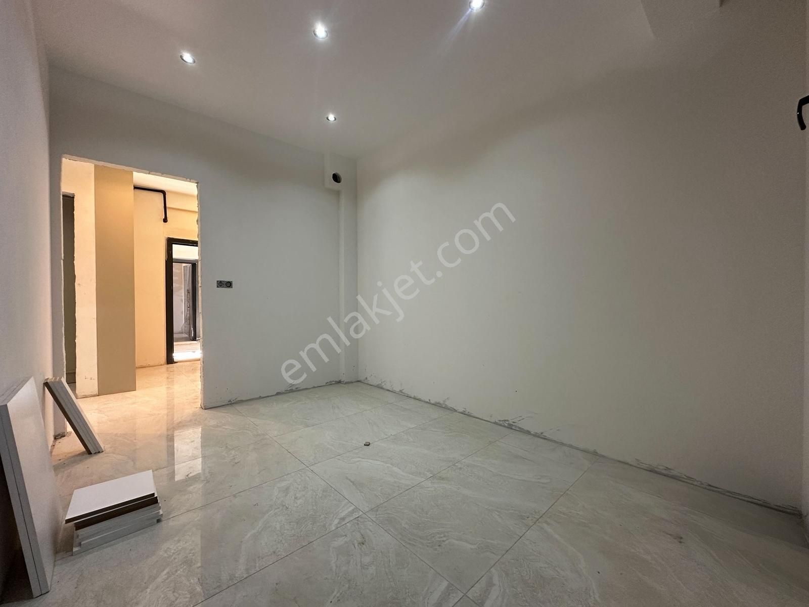 Demirler'den Karahasanlı'da Ebeveyn Banyolu - Panjurlu 130m2 2+1 - Görsel 15