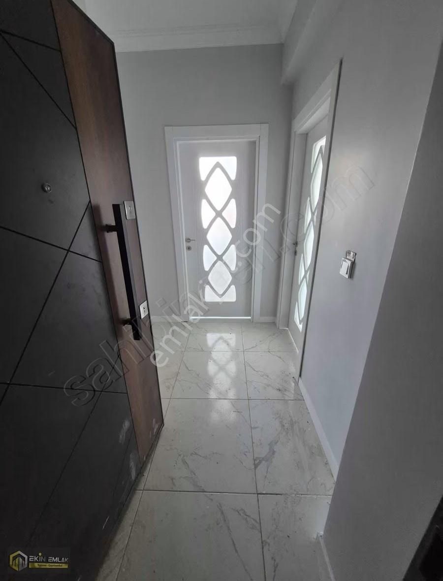 Meram Alakova Mahallesi Satılık 2+1 İskanlı 2. Kat Genış Daire - Görsel 8