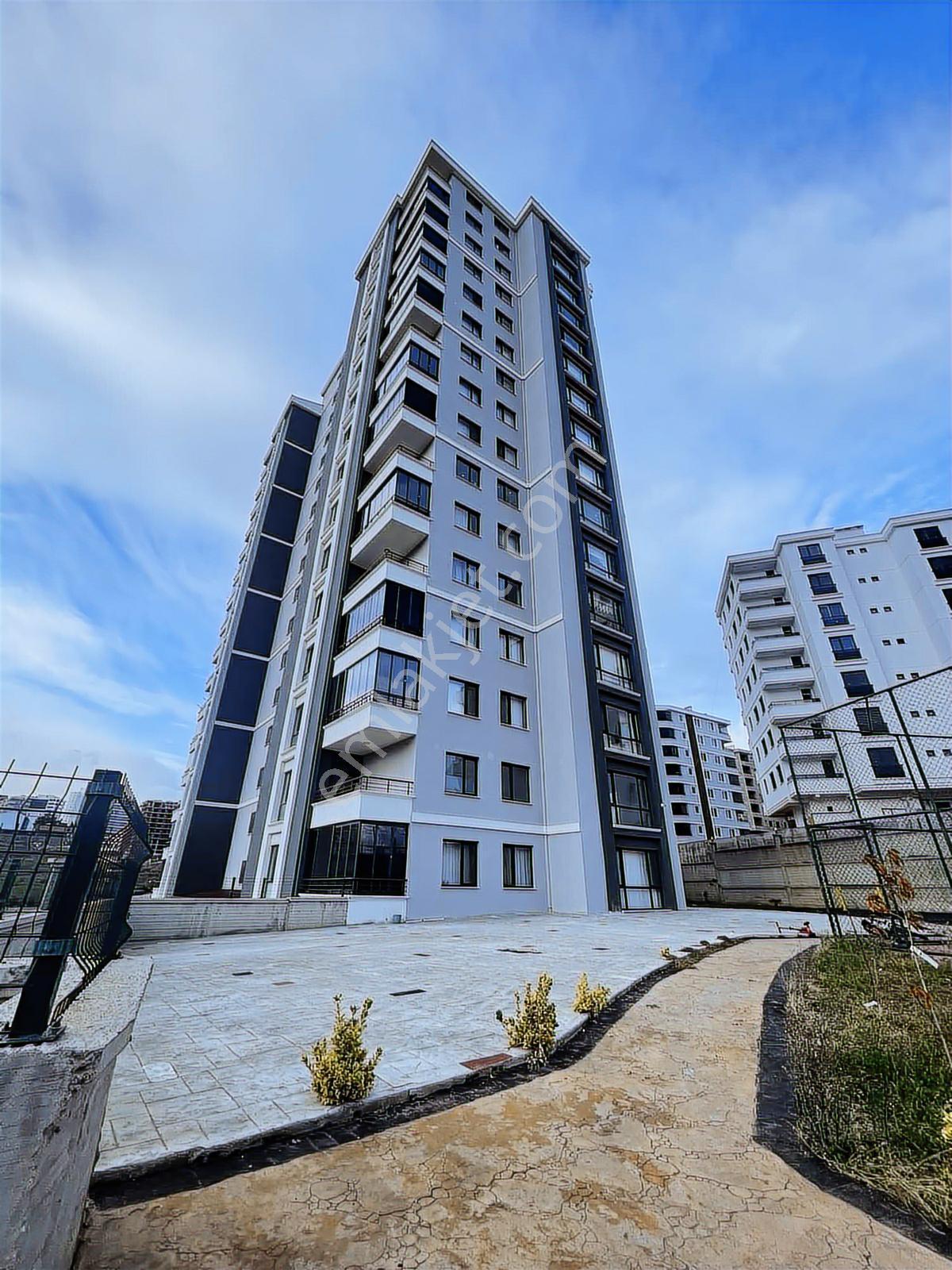 Gökdelenler Bölgesinde Kuzey Towerda 160m2 Net 3+1 Lüks Daire