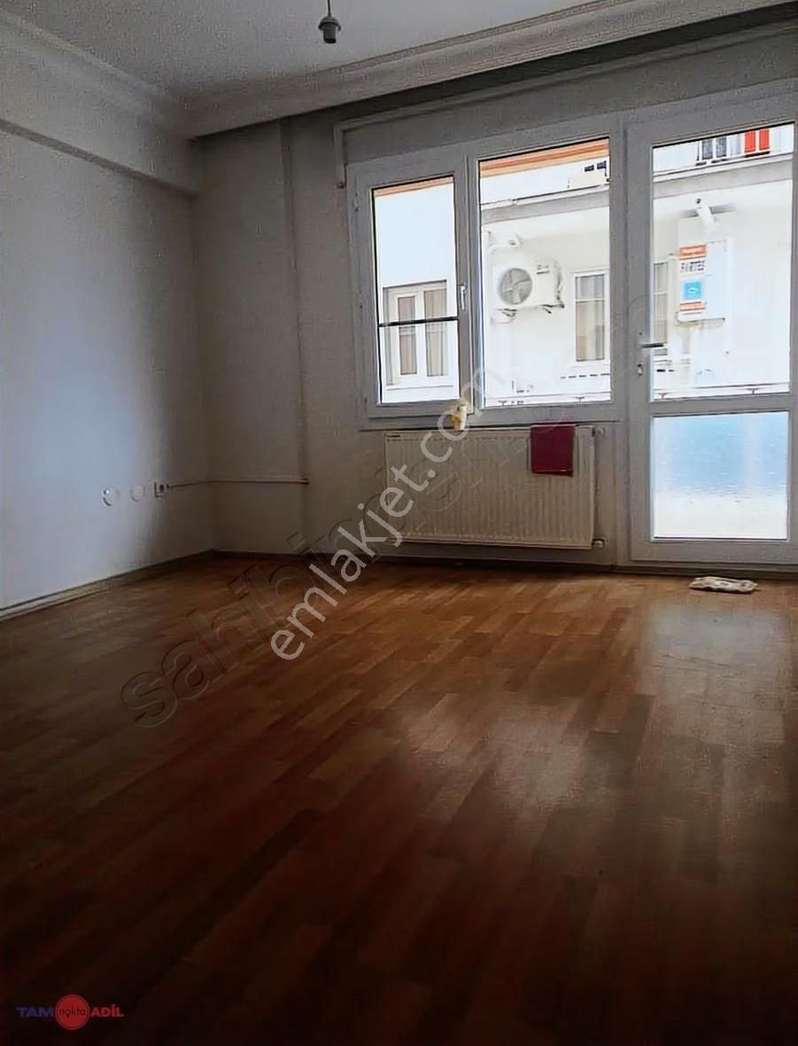 Millet Bahçesi Manzaralı Kiralık 3+1 Daire - Görsel 3