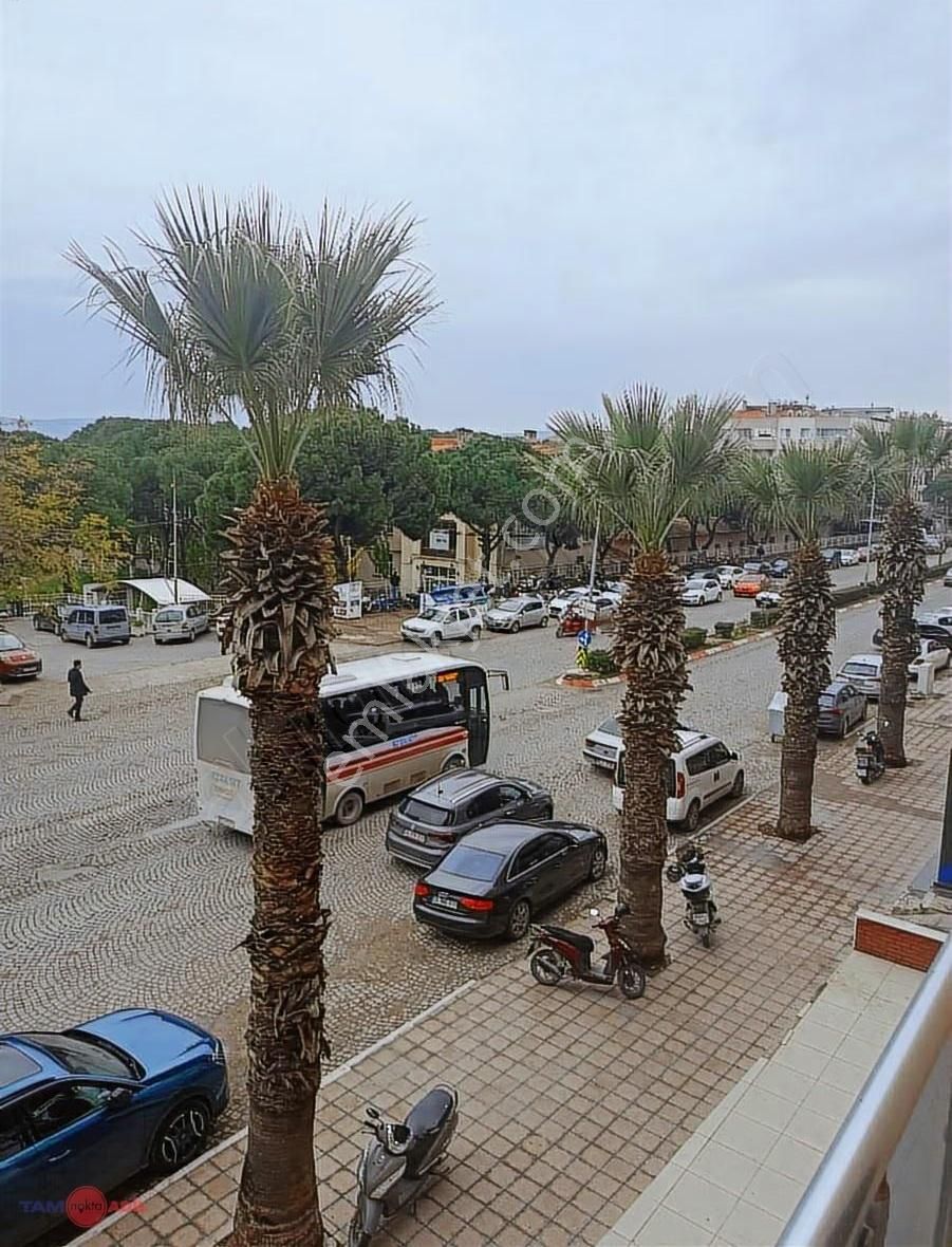 Millet Bahçesi Manzaralı Kiralık 3+1 Daire - Görsel 2