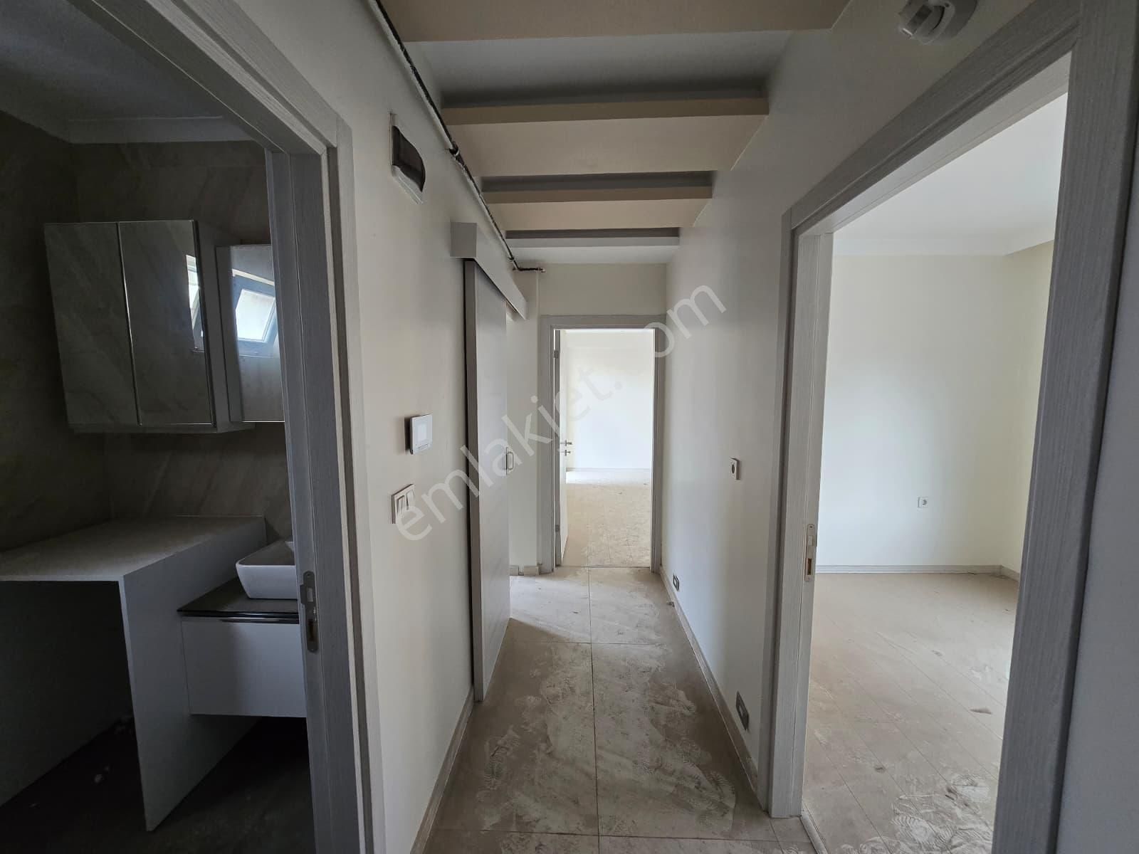 Zenith Real Estate Oruçgazi Mh.'de Kiralık Ayrı Mutfaklı 1+1 - Görsel 19