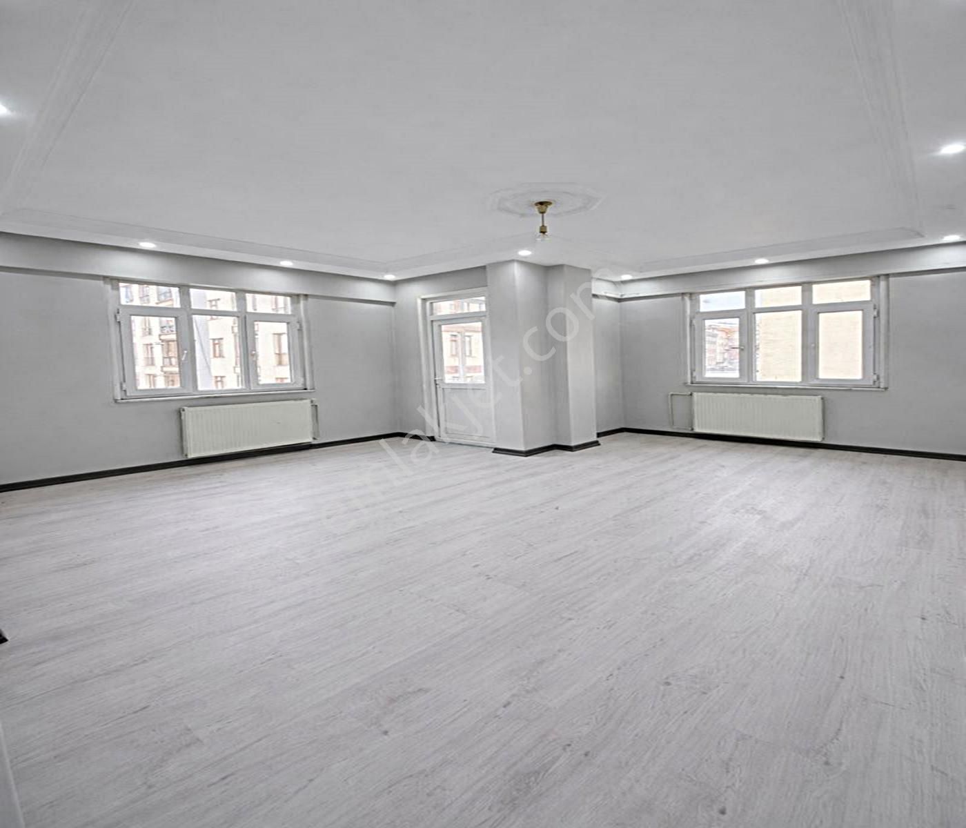 Acil Metrobüse Liseye Yakın Cadde Üzeri 145m2 3+1 Satılık Daire - Görsel 22