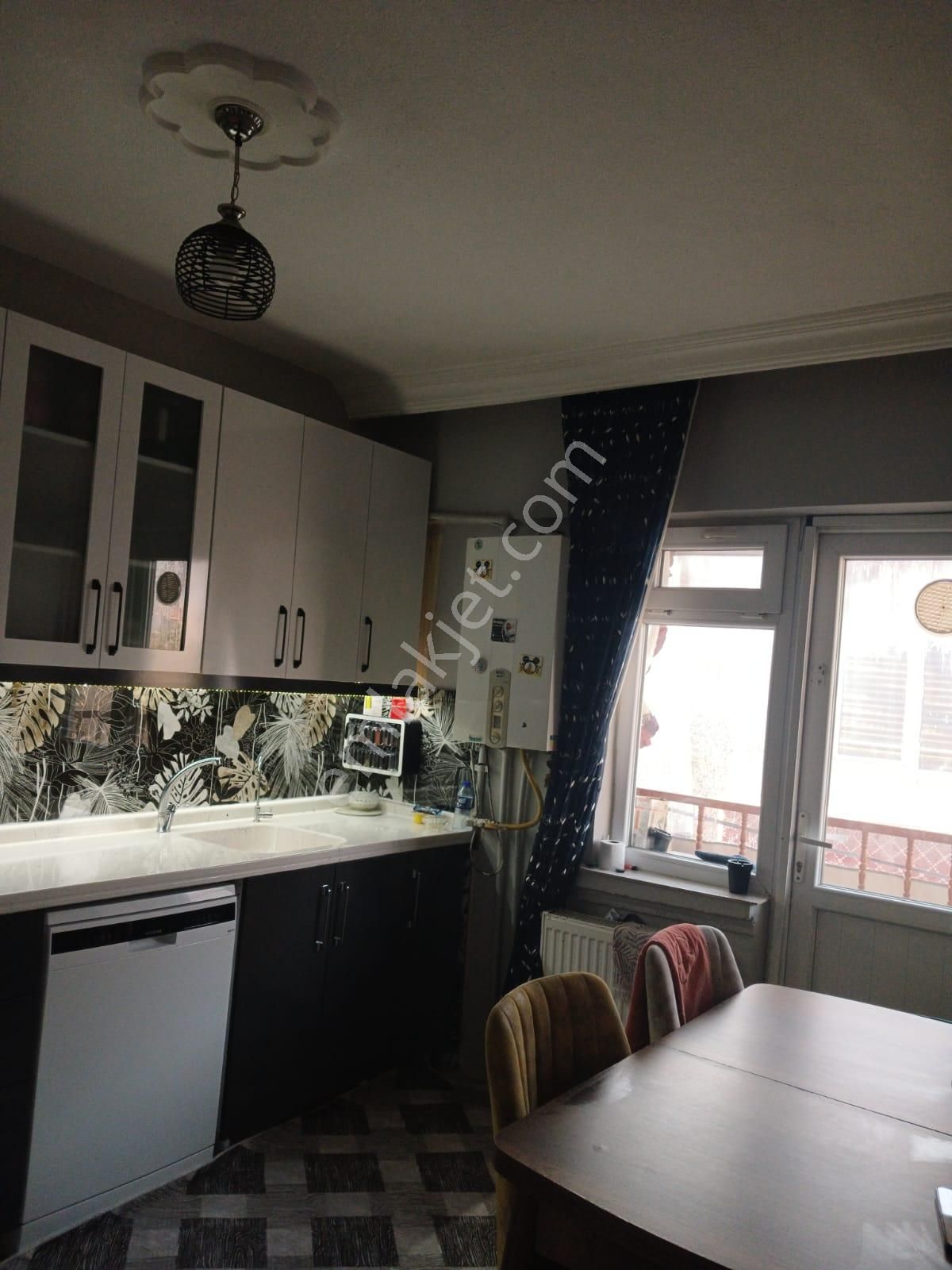 Sincan Tandoğan Mh.de 3+1 Teras Kat Satılık Daire - Görsel 2