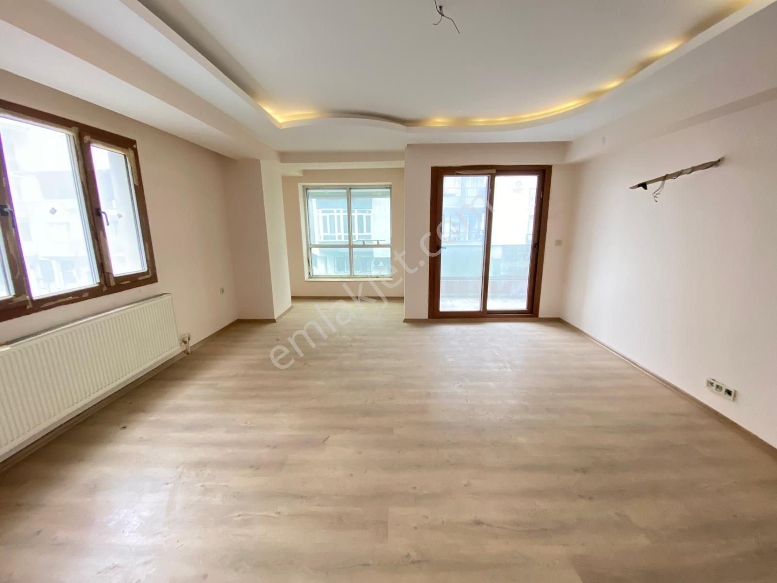 Buca Yenigün Mah Kolej Karşısı Ara Kat Köşe Çift Banyo Asansörlü - Görsel 15