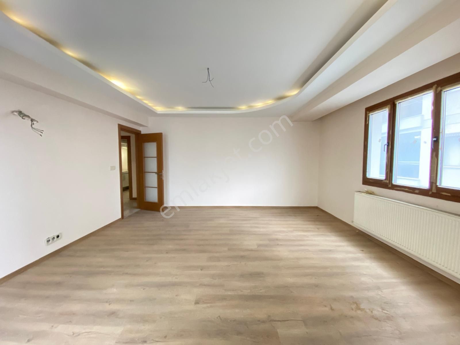 Buca Yenigün Mah Kolej Karşısı Ara Kat Köşe Çift Banyo Asansörlü - Görsel 16