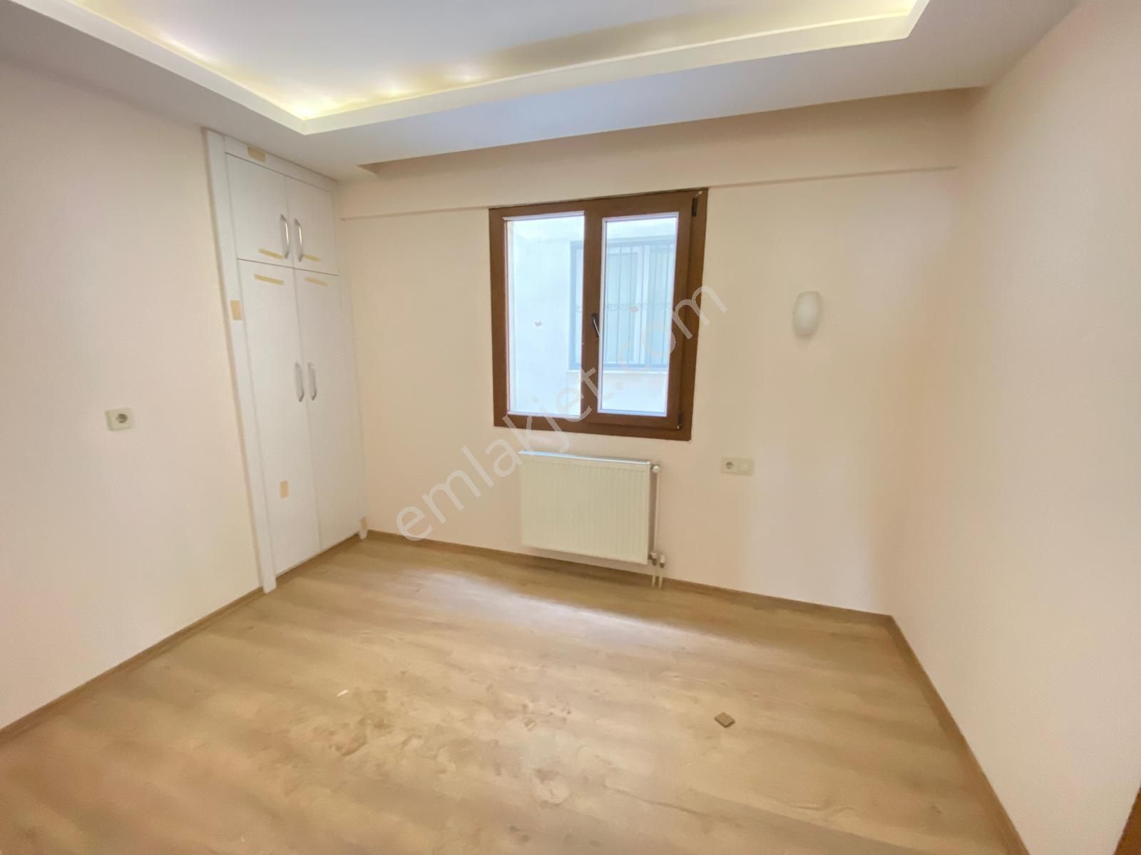 Buca Yenigün Mah Kolej Karşısı Ara Kat Köşe Çift Banyo Asansörlü - Görsel 13