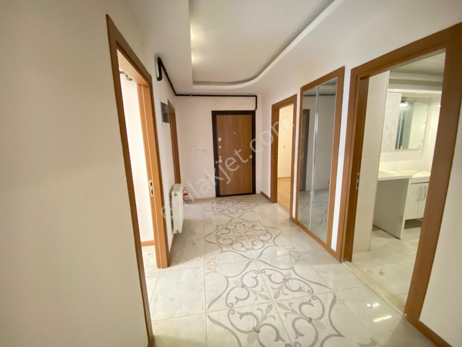 Buca Yenigün Mah Kolej Karşısı Ara Kat Köşe Çift Banyo Asansörlü - Görsel 18