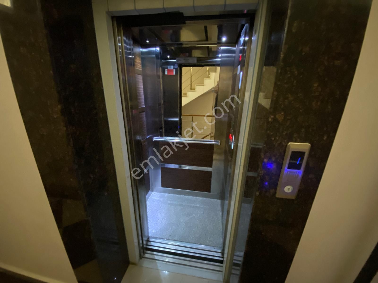 Buca Yenigün Mah Kolej Karşısı Ara Kat Köşe Çift Banyo Asansörlü - Görsel 22