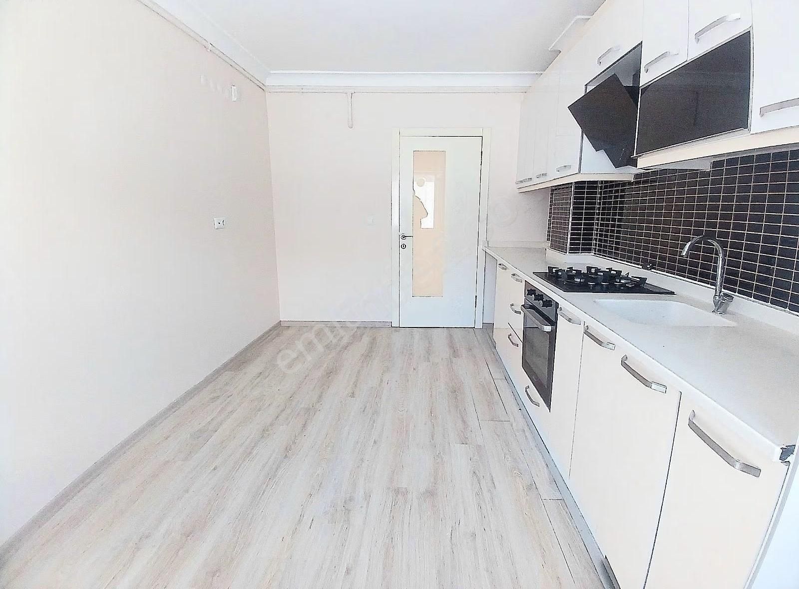 Kredi Limitsiz!!yenikent'in Kalbinde Katta 3+1 Full Yapılı Daire - Görsel 7