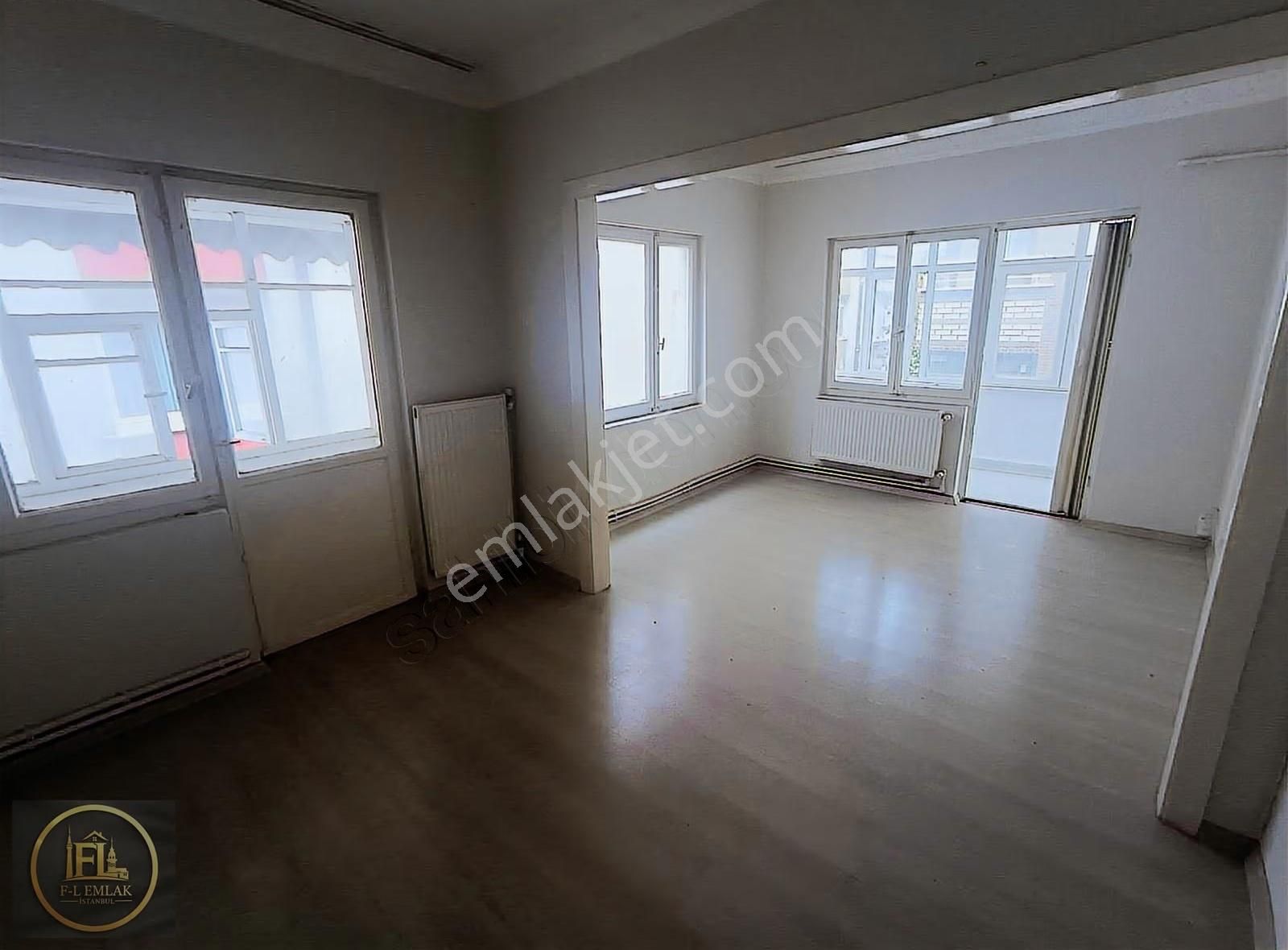 F-l Emlaktan Ümraniye Merkezdesantral Metroya Komşu Arakat Daire - Görsel 15