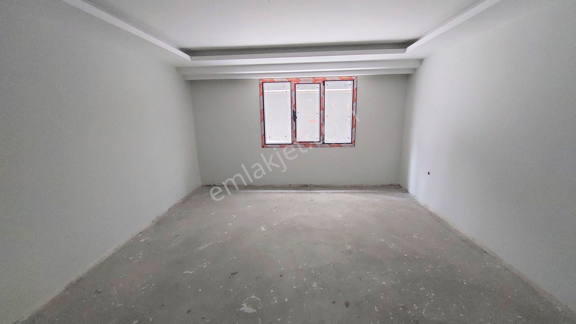 Ersin Emlak İstanbul/4 Katlı *0 Bina* K.otoparklı-asansörlü-3+1 - Görsel 4