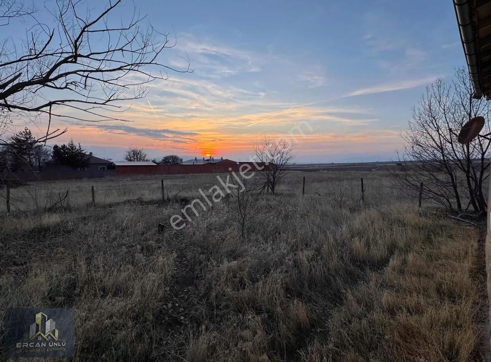 Pazarören Fatih Mah.'de 10.576 M² Müstakil Ev Ve Ahırlı Tarla - Görsel 4