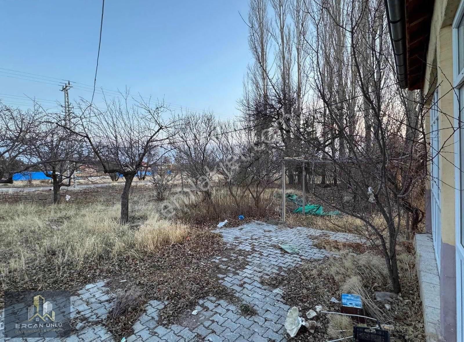 Pazarören Fatih Mah.'de 10.576 M² Müstakil Ev Ve Ahırlı Tarla - Görsel 13