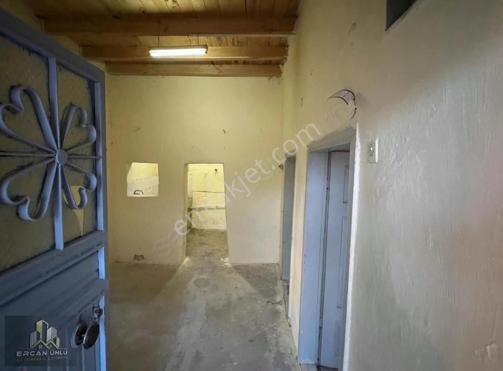 Pazarören Fatih Mah.'de 10.576 M² Müstakil Ev Ve Ahırlı Tarla - Görsel 7