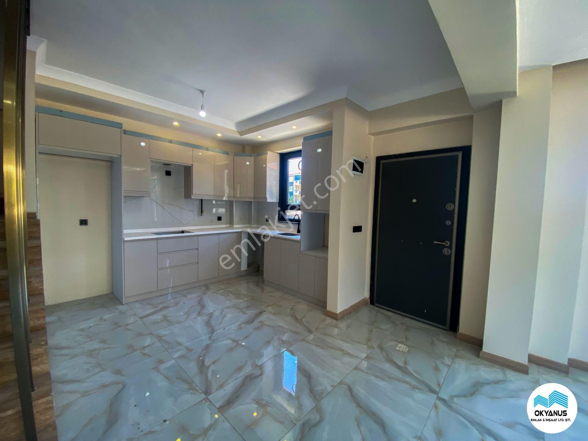 Karasu'da Geniş Teraslı Ortak Havuzlu 3+1 Modern Villa - Görsel 12