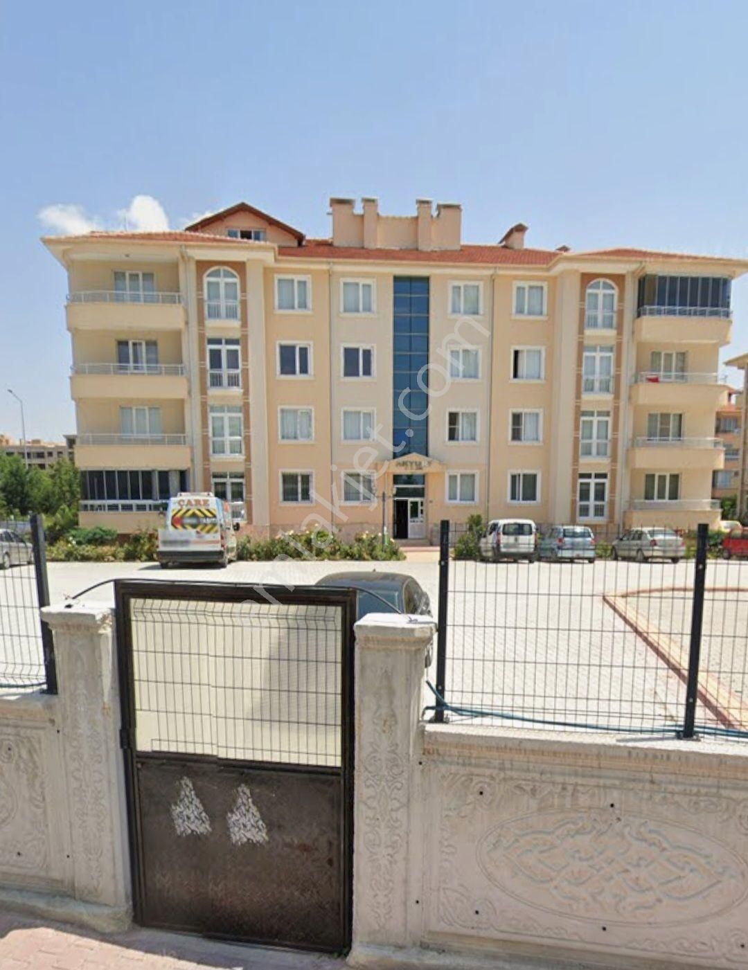 Karatay Kumköprü Akyurt Sitesinde Kiralık Arakat 3+1 Daire