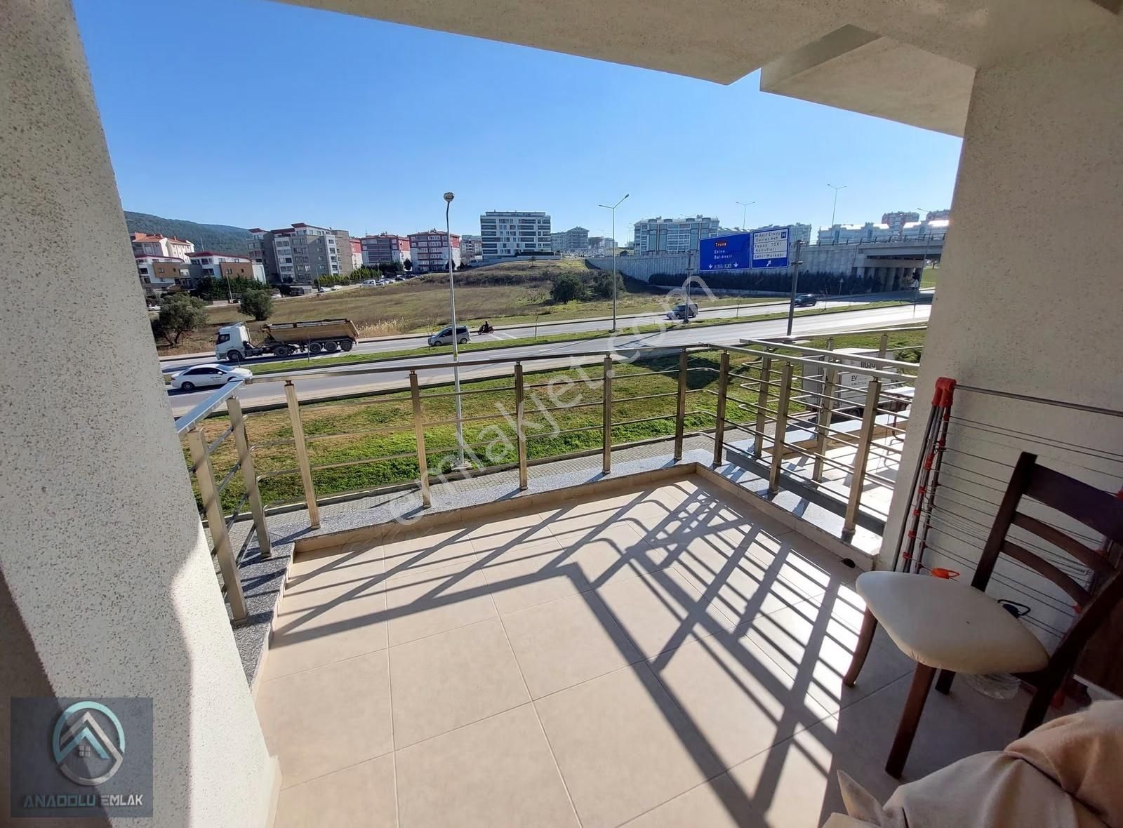 1+1 Ayrı Mutfaklı Geniş Balkonlu Kepez İzmir Yolu Üzeri