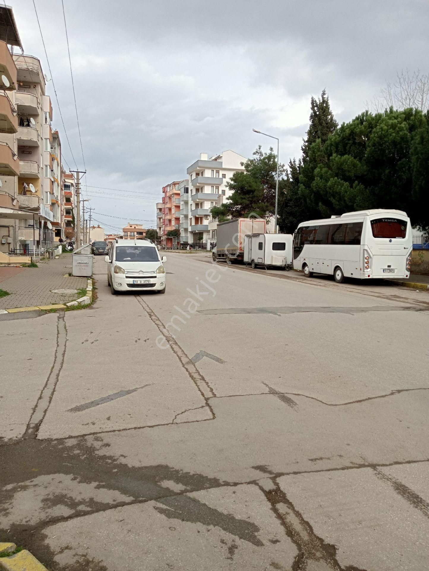 Sahibinden 1+1 Eşyalı 100 Yıl Meslek. Lise Karşısı - Görsel 14