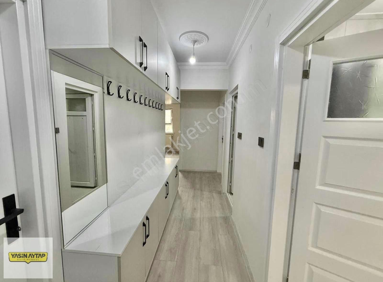 Malazgirt Mah. Emin Evime Uygun Bakımlı Satılık 3+1 Geniş Daire - Görsel 3