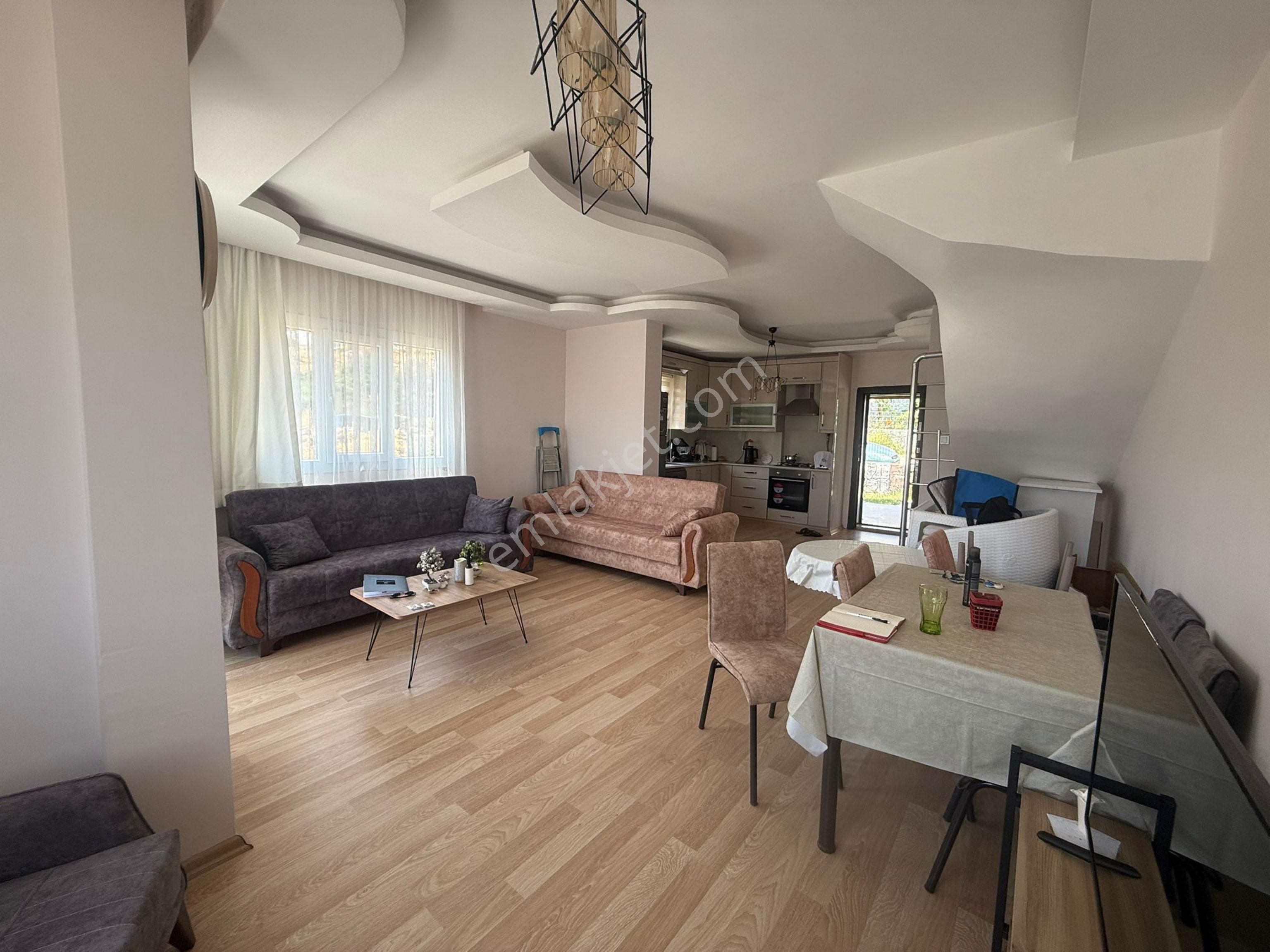 Sahibinden Acill Satılık.!!! Yeni Foça’da 4+1 Tripleks Lüks Villa Deniz Manzaralı - Görsel 3