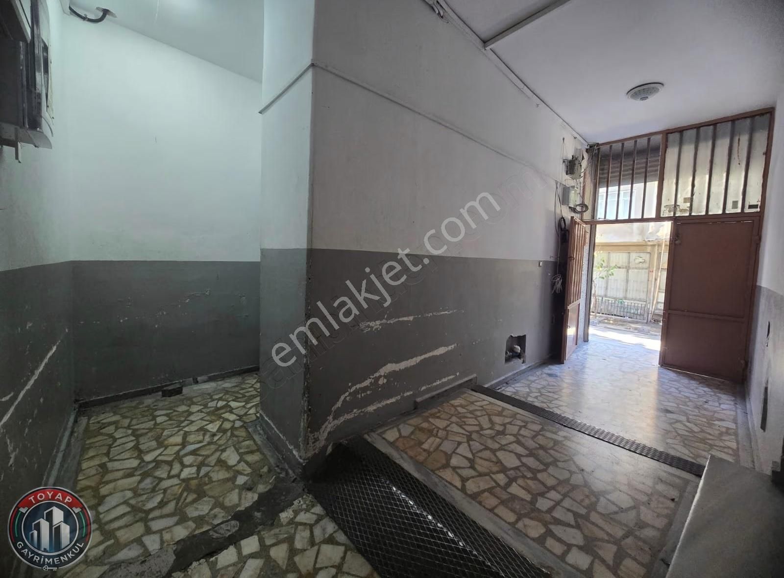 Toyap İnşaattan Cebeci De Kiralık 1250m2 2 Katan Uluşuyor Dükkan - Görsel 14