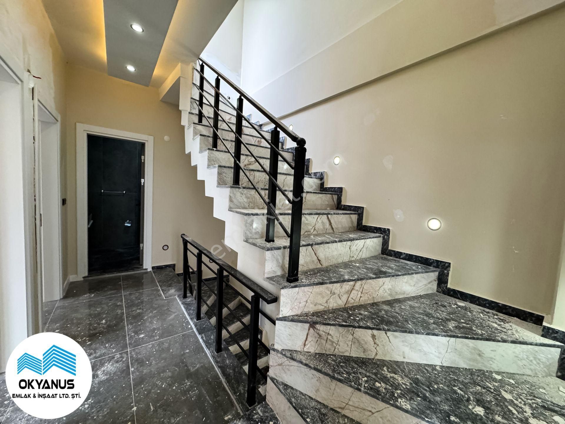 Karasuda Geniş Bahçe Kullanımlı Modern Yapılı 3+1 Sıfır Villa - Görsel 26