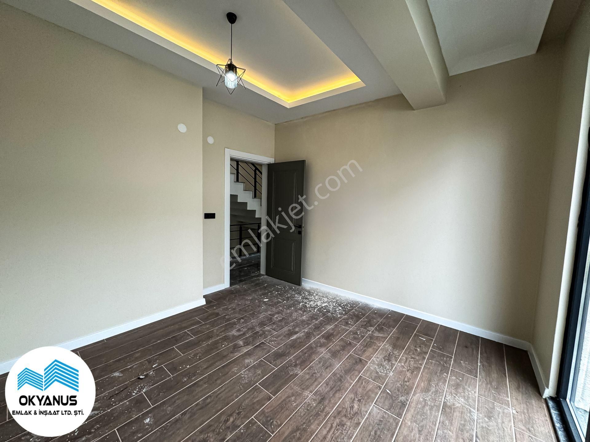 Karasuda Geniş Bahçe Kullanımlı Modern Yapılı 3+1 Sıfır Villa - Görsel 22