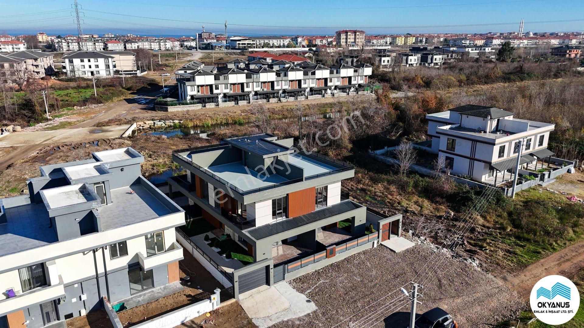 Karasuda Geniş Bahçe Kullanımlı Modern Yapılı 3+1 Sıfır Villa - Görsel 3