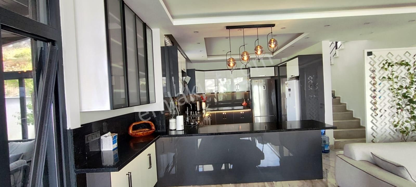 Rw Nefes' Ten Pelitköy' De Emsalsiz Full Deniz Manzaralı Villa - Görsel 19