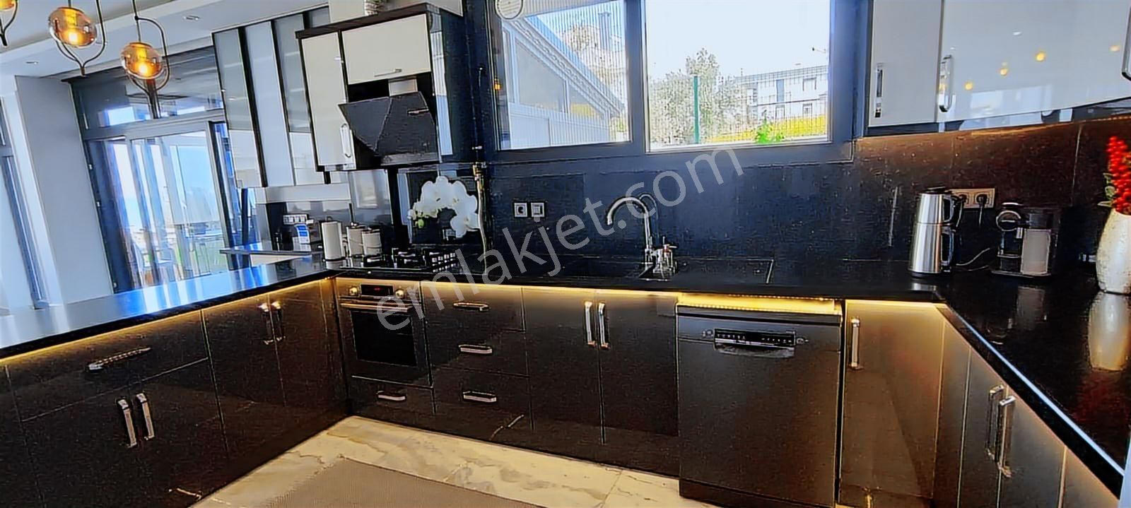 Rw Nefes' Ten Pelitköy' De Emsalsiz Full Deniz Manzaralı Villa - Görsel 10