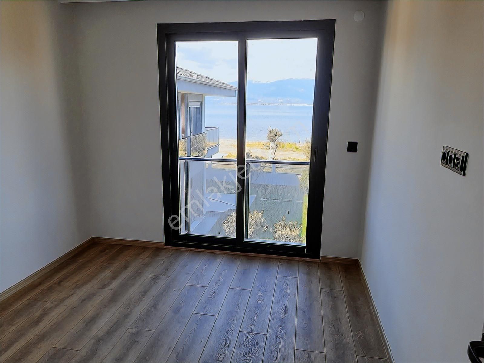 Rw Nefes' Ten Pelitköy' De Denize Sıfır Ultra Lüks Villa - Görsel 19