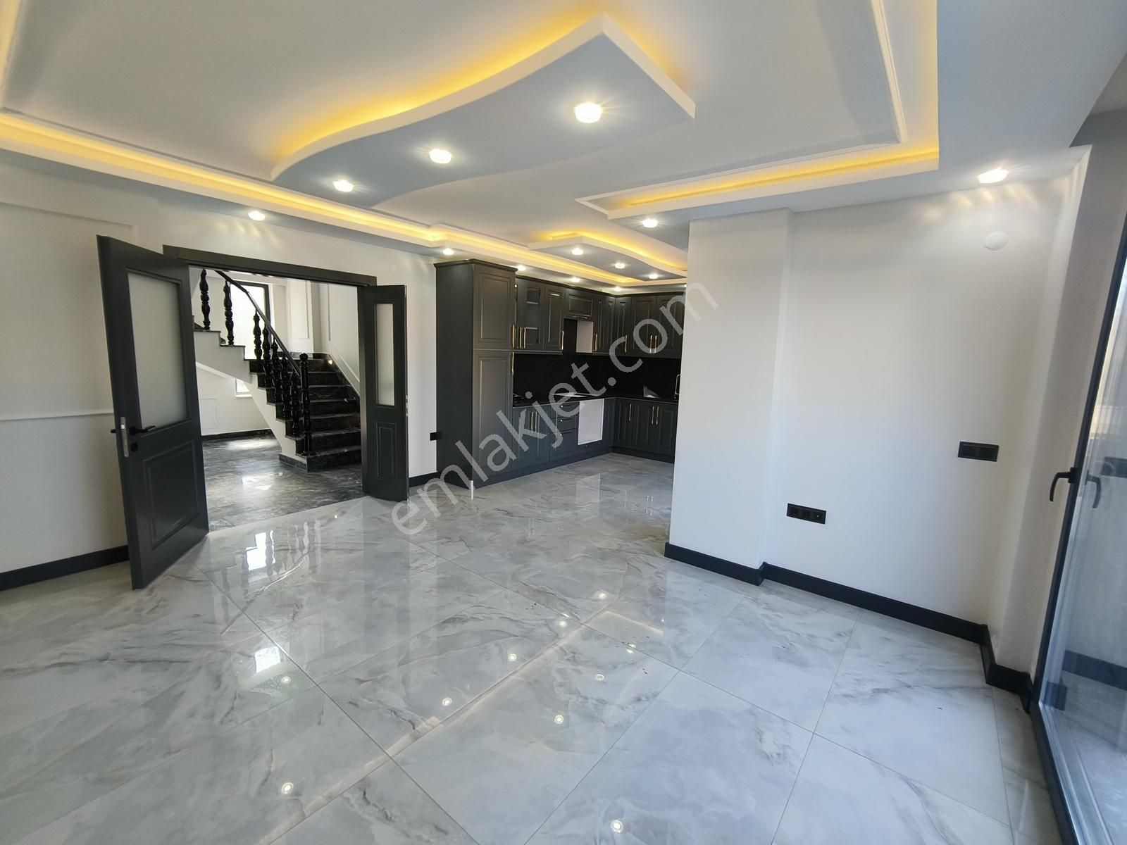 Rw Nefes' Ten Pelitköy' De Denize 4.sıra 4+1 Tripleks Villa - Görsel 12