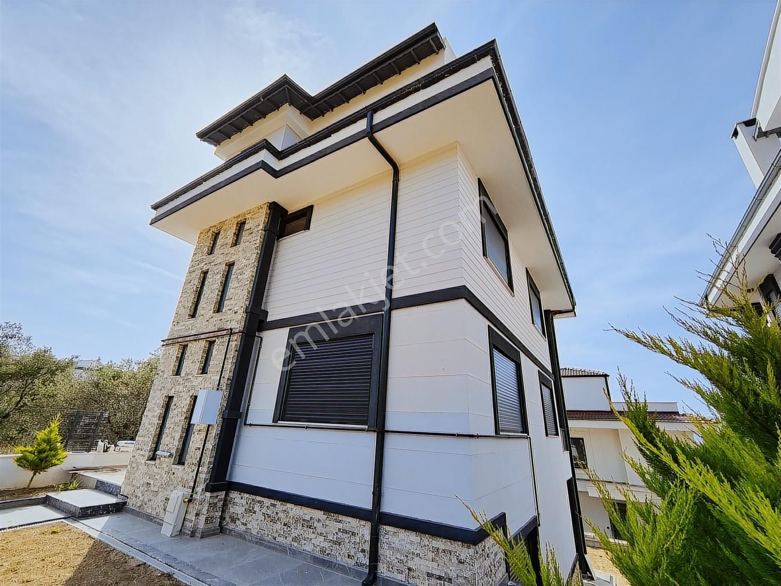 Rw Nefes' Ten Pelitköy' De Tam Müstakil Deniz Manzaralı Villa - Görsel 3