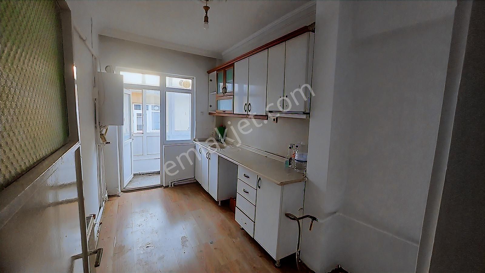 Tepebaşı Mahallesi Çaldağ Sokak 3+1 Kiralık Daire(boyası Yeni) - Görsel 5