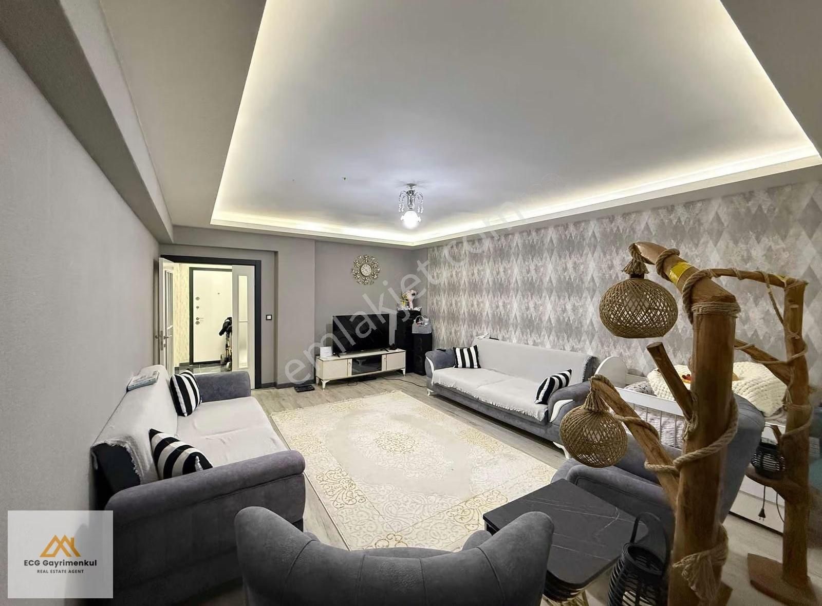 Ecg'den; Sıfır Sitede Çok Geniş Teras Balkonlu Süper Uygun Daire - Görsel 16