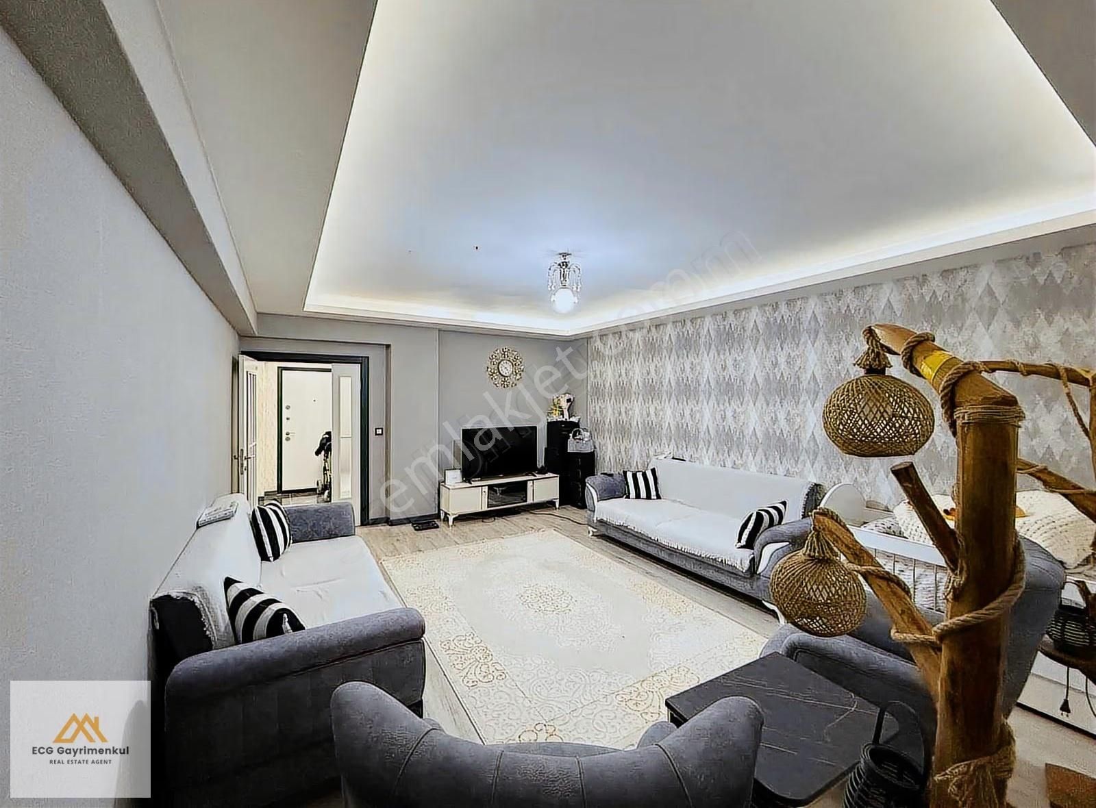 Ecg'den; Sıfır Sitede Çok Geniş Teras Balkonlu Süper Uygun Daire - Görsel 20