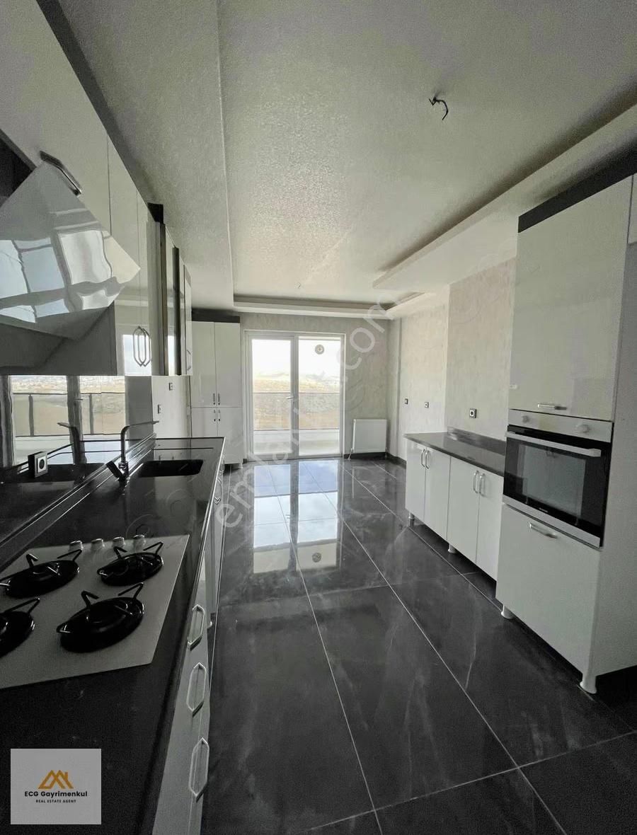 Ecg'den; Sıfır Sitede Çok Geniş Teras Balkonlu Süper Uygun Daire - Görsel 6