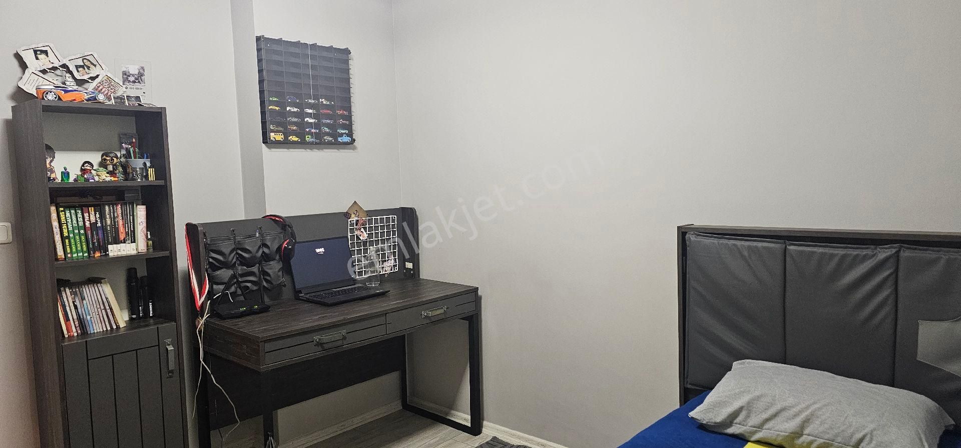 Güzelyalı Marmaray İstasyonunun Karşısında Sahibinden 3+1 Daire - Görsel 15