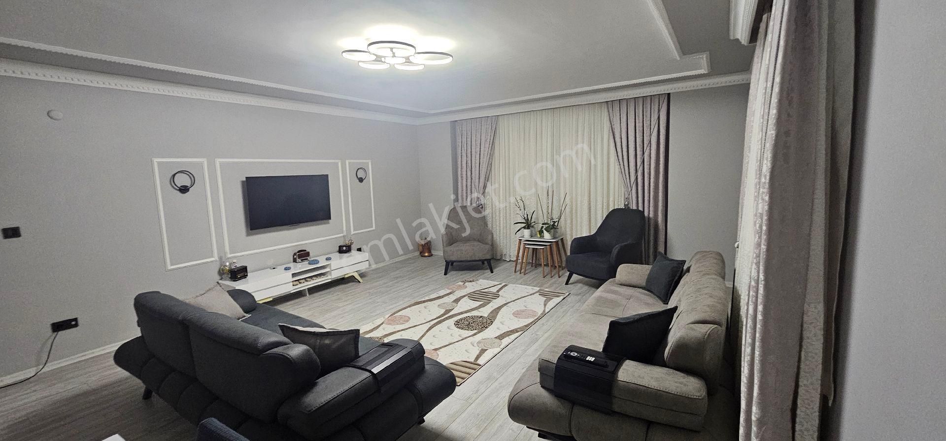 Güzelyalı Marmaray İstasyonunun Karşısında Sahibinden 3+1 Daire - Görsel 3