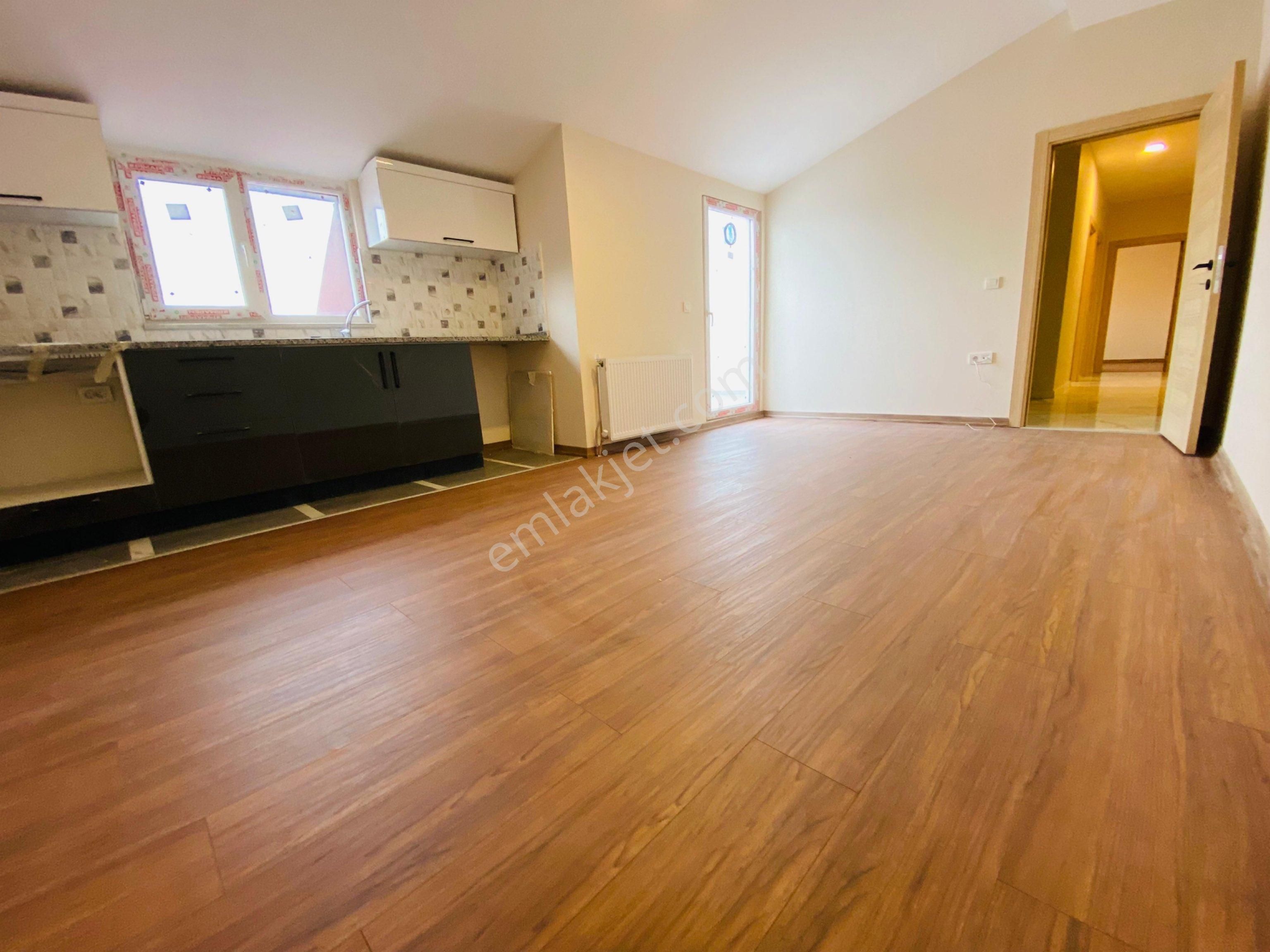 Adil Mah.satılık 5+2 İmarlı İskanlı Üst Dublexs Daire - Görsel 22