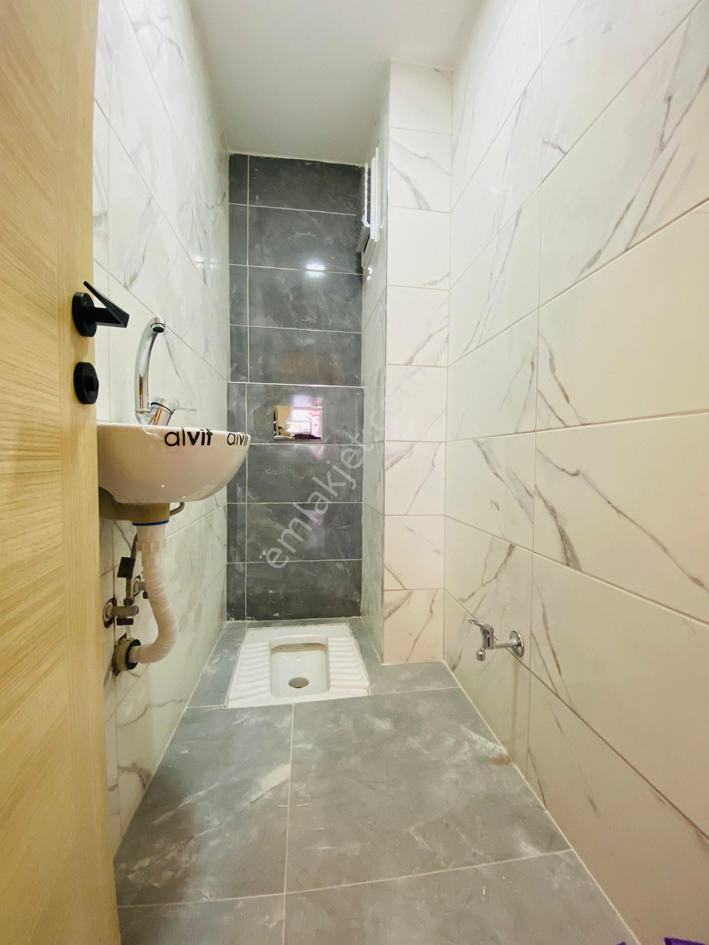 Adil Mah.satılık 5+2 İmarlı İskanlı Üst Dublexs Daire - Görsel 12