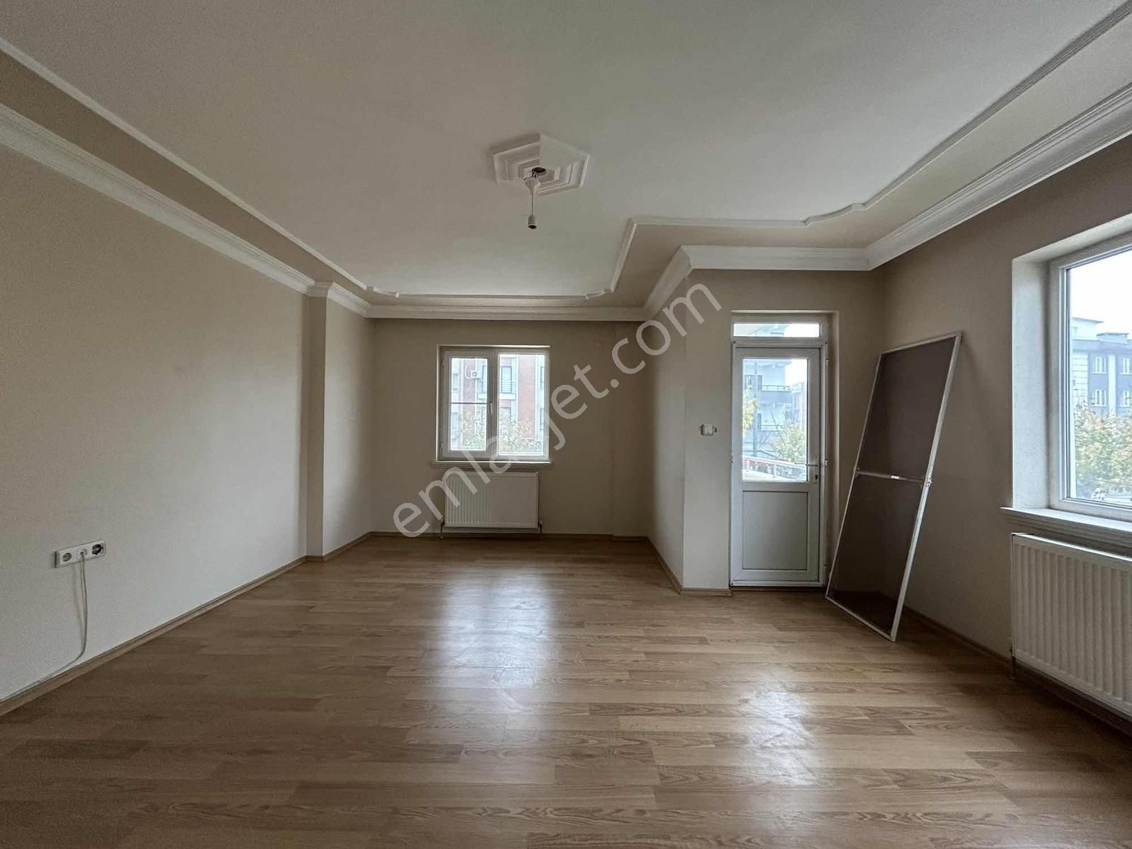 Plevne Mahallesinde Kiralık 3+1 Daire - Görsel 15