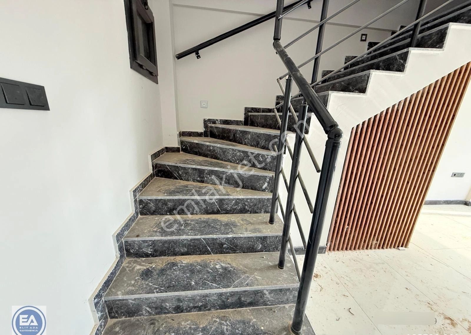 Kuşadası'nda İki Adet Kelepir Villa - Görsel 4