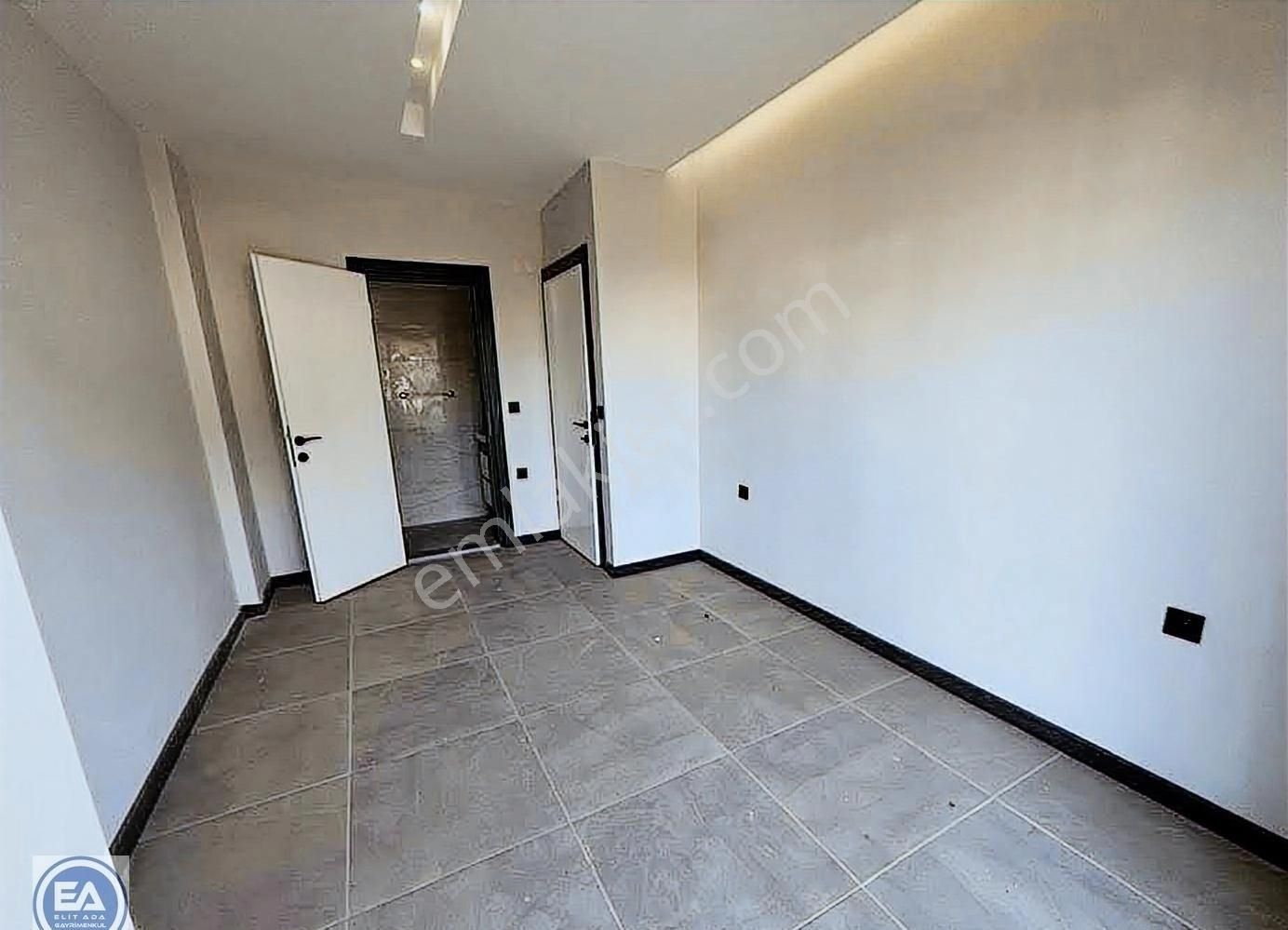 Kuşadası Davutlar'da 5+1 Özel Havuzlu Müstakil Sıfır Satılık - Görsel 10