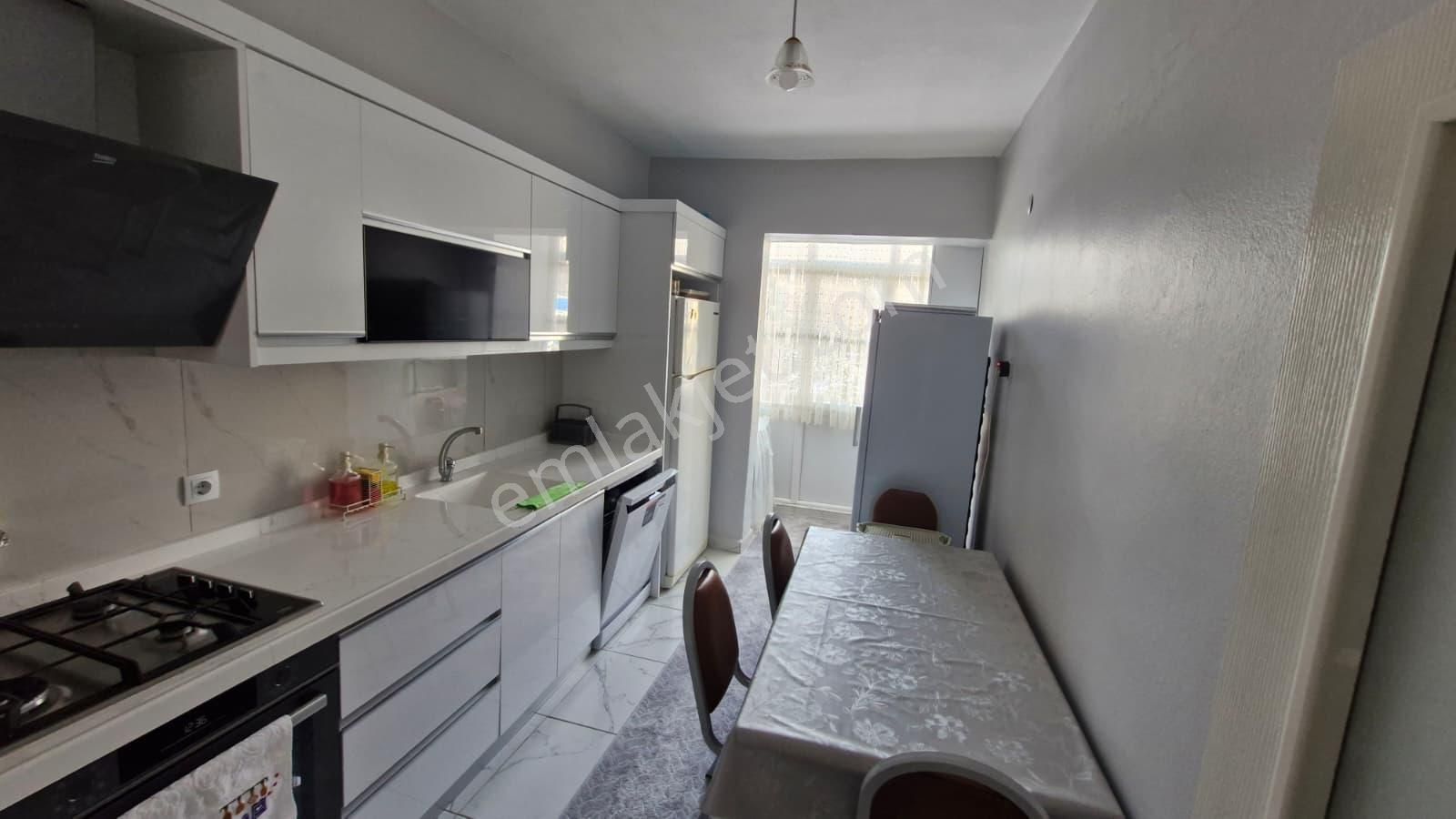 Kocatepe Mahallesi Kombili Ara Kat 3+1 Satılık Daire - Görsel 8